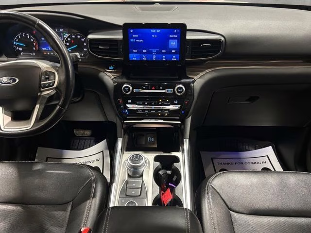 2021 Rapid Red Metallic Tinted Clearcoat Ford Explorer Limited 4X4 SUV