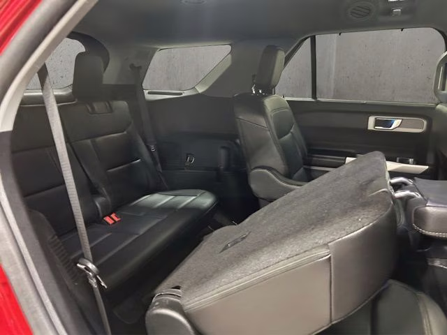 2021 Rapid Red Metallic Tinted Clearcoat Ford Explorer Limited 4X4 SUV