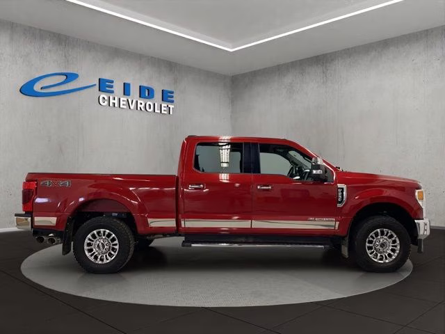 2021 Red Metallic Ford Super Duty F-250 SRW Lariat 4X4 Truck
