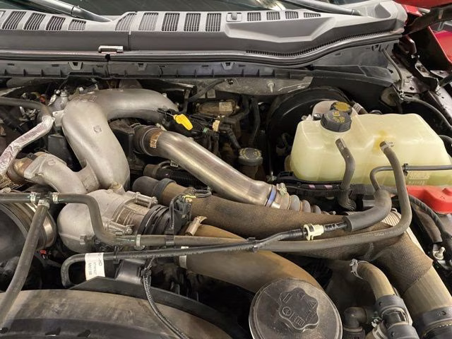 2021 Red Metallic Ford Super Duty F-250 SRW Lariat 4X4 Truck