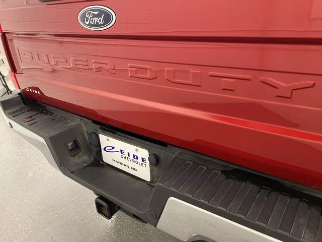 2021 Red Metallic Ford Super Duty F-250 SRW Lariat 4X4 Truck