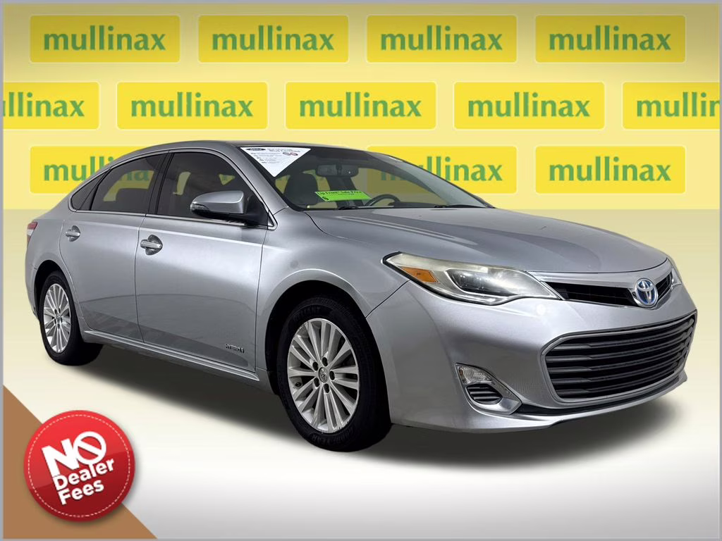 2015 Celestial Silver Metallic Toyota Avalon Hybrid XLE Premium FWD Sedan