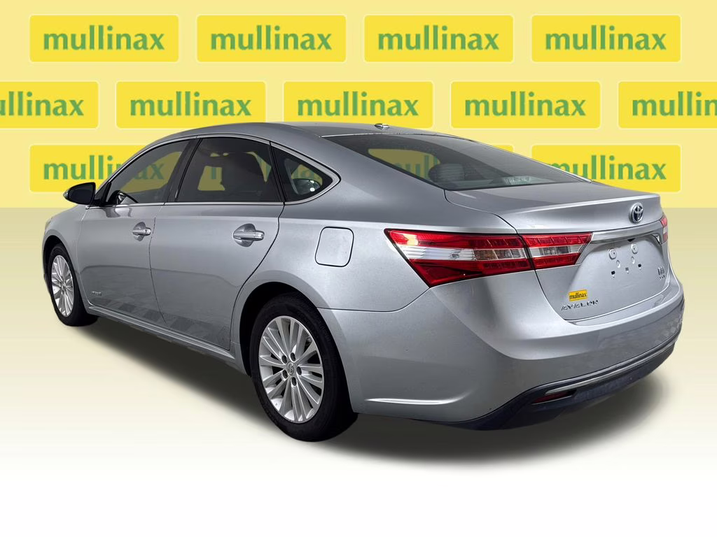 2015 Celestial Silver Metallic Toyota Avalon Hybrid XLE Premium FWD Sedan