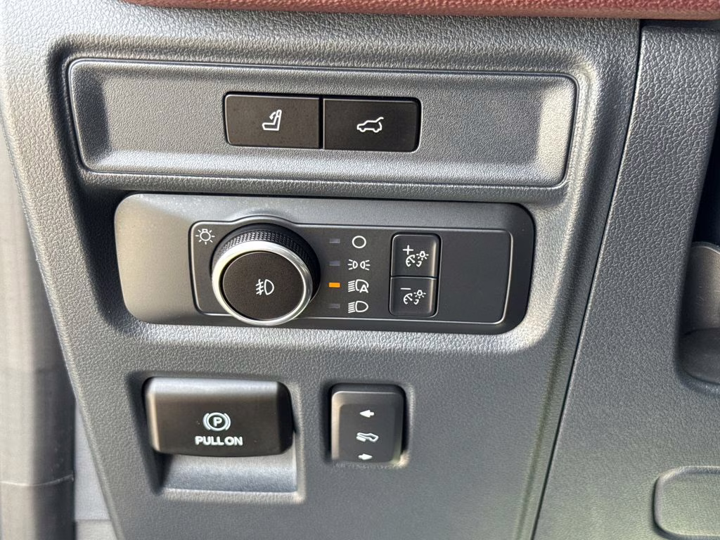 2022 Agate Black Metallic Ford Expedition Max Limited RWD SUV