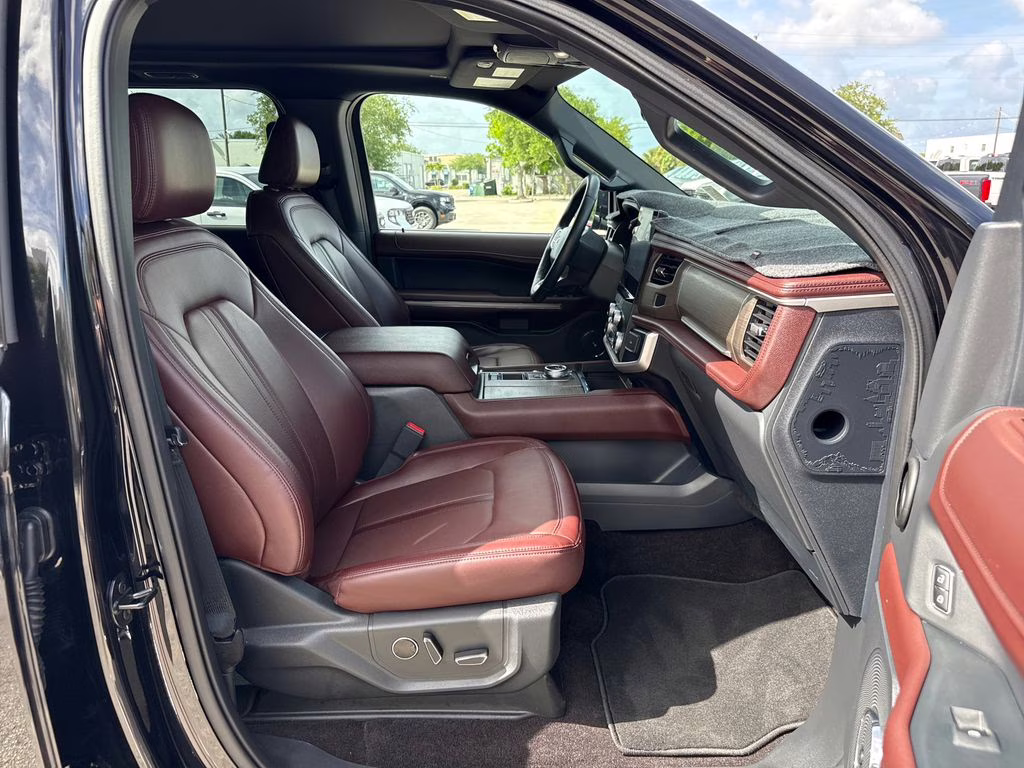 2022 Agate Black Metallic Ford Expedition Max Limited RWD SUV
