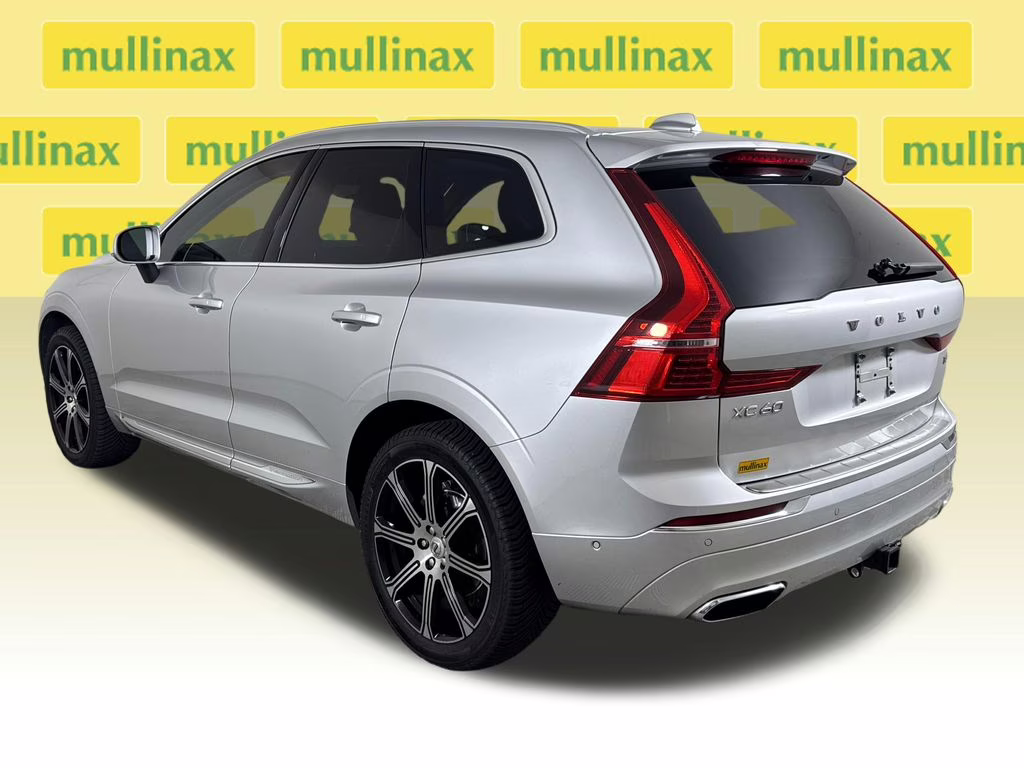 2019 Bright Silver Metallic Volvo XC60 T5 Inscription FWD SUV