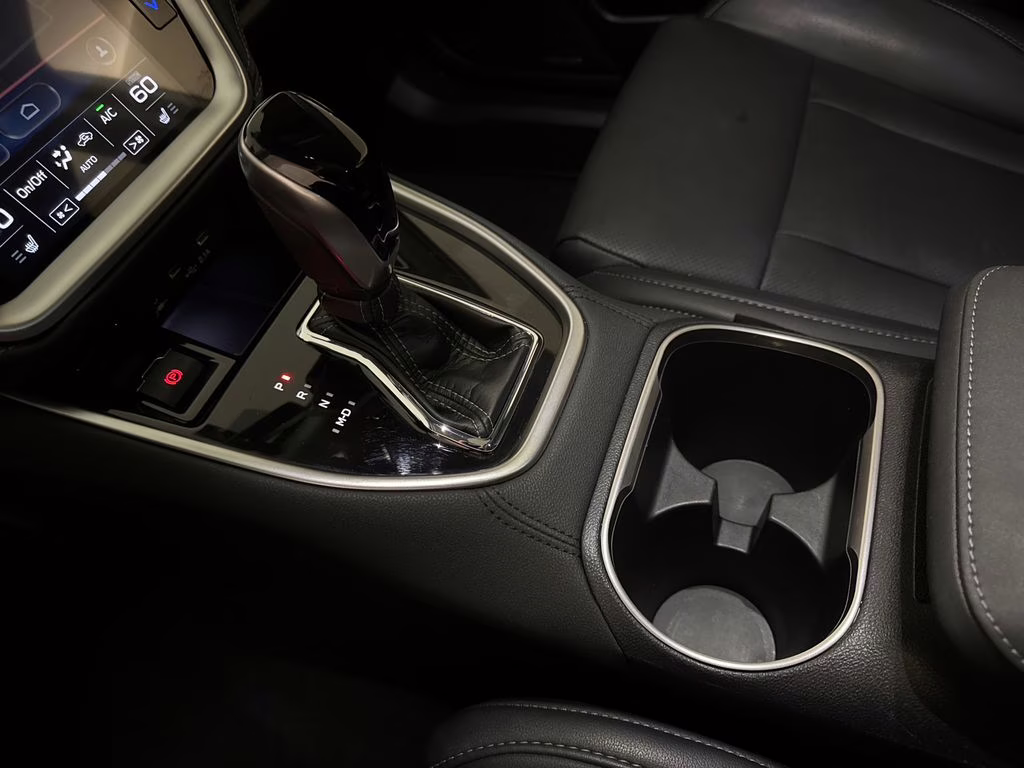 2021 Crystal White Pearl Subaru Outback Limited XT AWD SUV