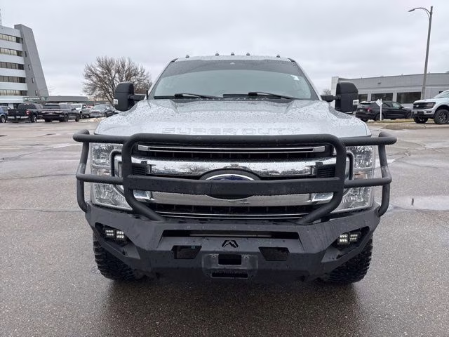 2020 Iconic Silver Metallic Ford Super Duty F-350 SRW XLT 4X4 Truck