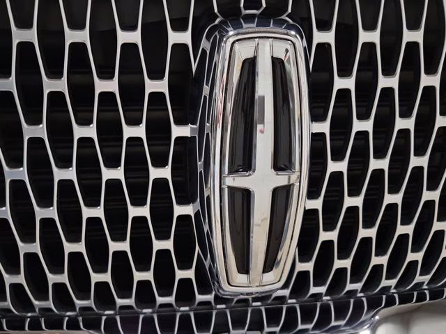 2020 Blue Diamond Lincoln Navigator Reserve 4X4 SUV