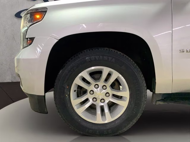 2020 Silver Ice Metallic Chevrolet Suburban LT 4X4 SUV