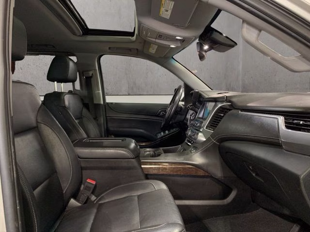 2020 Silver Ice Metallic Chevrolet Suburban LT 4X4 SUV