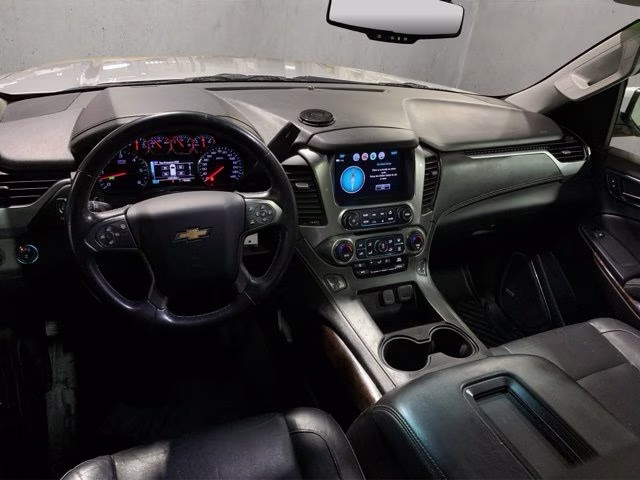 2020 Silver Ice Metallic Chevrolet Suburban LT 4X4 SUV