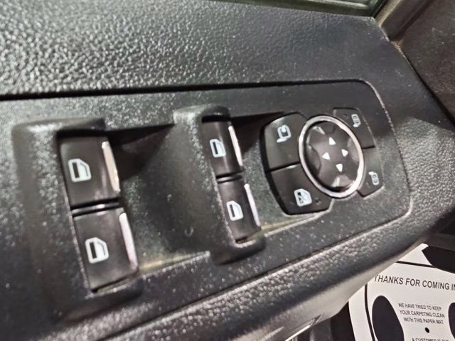 2017 White Platinum Metallic Tri-Coat Ford F-150 Lariat 4X4 Truck