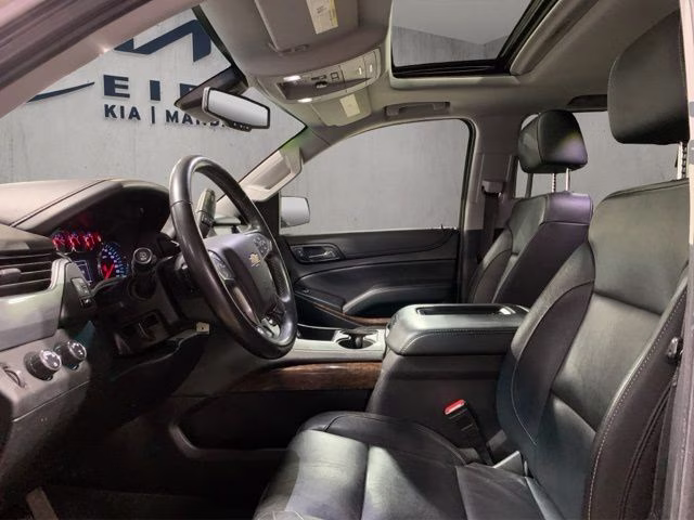 2020 Silver Ice Metallic Chevrolet Suburban LT 4X4 SUV
