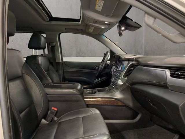 2020 Silver Ice Metallic Chevrolet Suburban LT 4X4 SUV