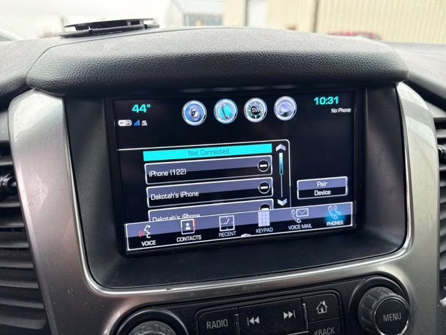 2020 Silver Ice Metallic Chevrolet Suburban LT 4X4 SUV