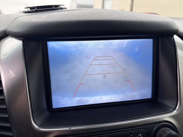 2020 Silver Ice Metallic Chevrolet Suburban LT 4X4 SUV