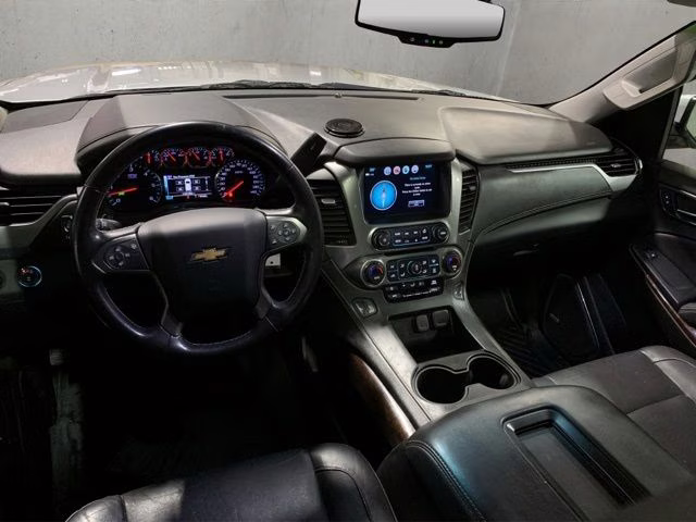 2020 Silver Ice Metallic Chevrolet Suburban LT 4X4 SUV