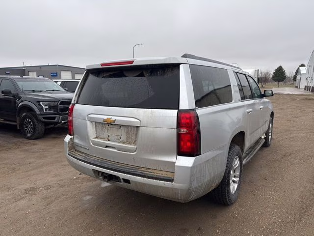 2020 Silver Ice Metallic Chevrolet Suburban LT 4X4 SUV