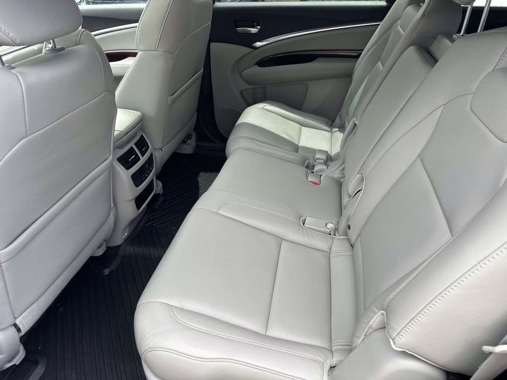 2016 Lunar Silver Metallic Acura MDX 3.5L AWD SUV