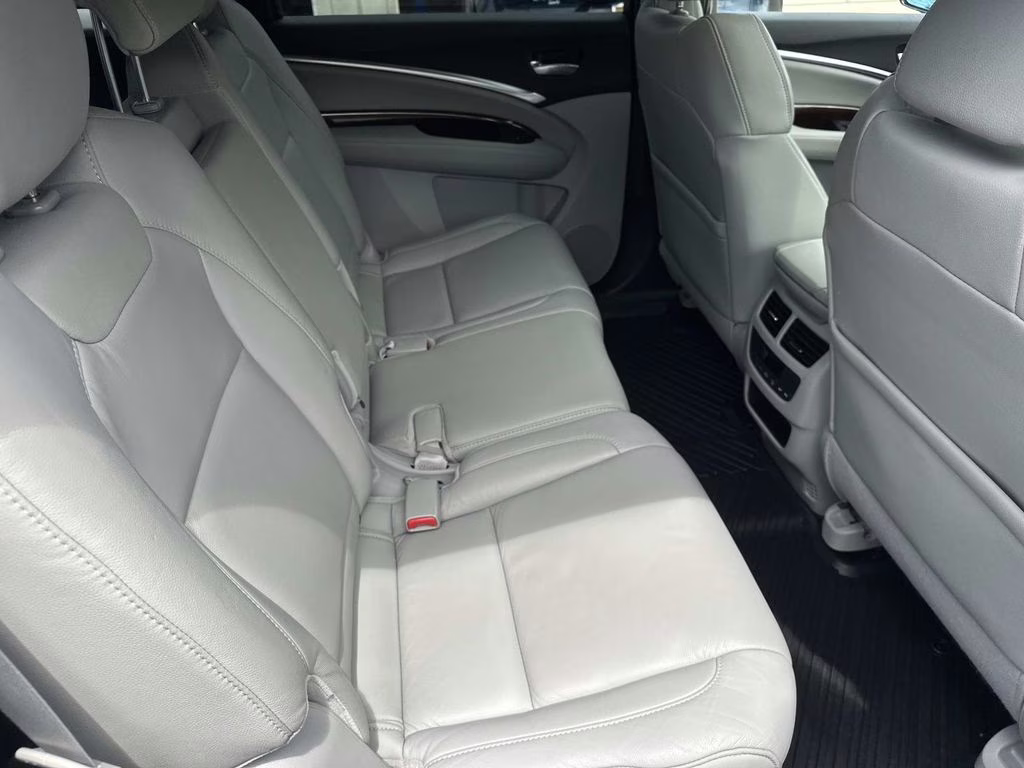 2016 Lunar Silver Metallic Acura MDX 3.5L AWD SUV