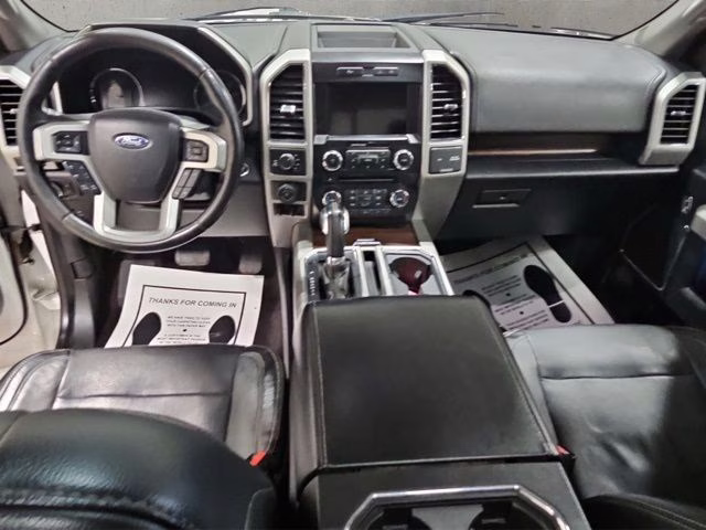 2017 White Platinum Metallic Tri-Coat Ford F-150 Lariat 4X4 Truck