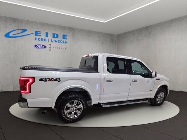 2017 White Platinum Metallic Tri-Coat Ford F-150 Lariat 4X4 Truck