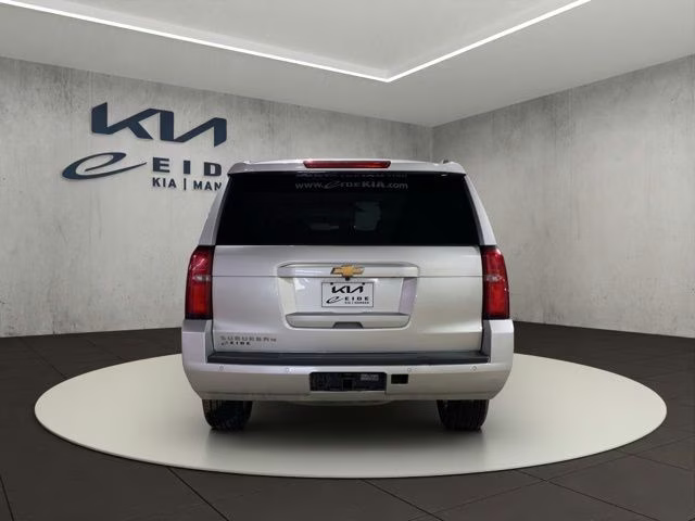 2020 Silver Ice Metallic Chevrolet Suburban LT 4X4 SUV