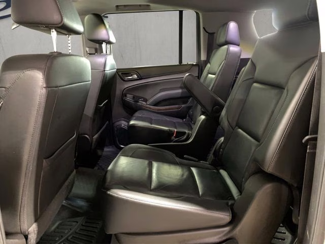 2020 Silver Ice Metallic Chevrolet Suburban LT 4X4 SUV