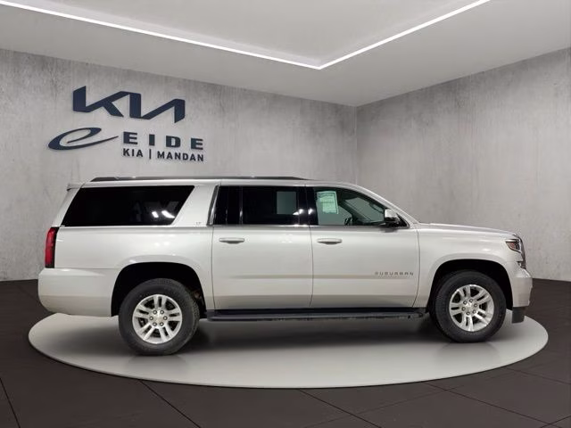 2020 Silver Ice Metallic Chevrolet Suburban LT 4X4 SUV