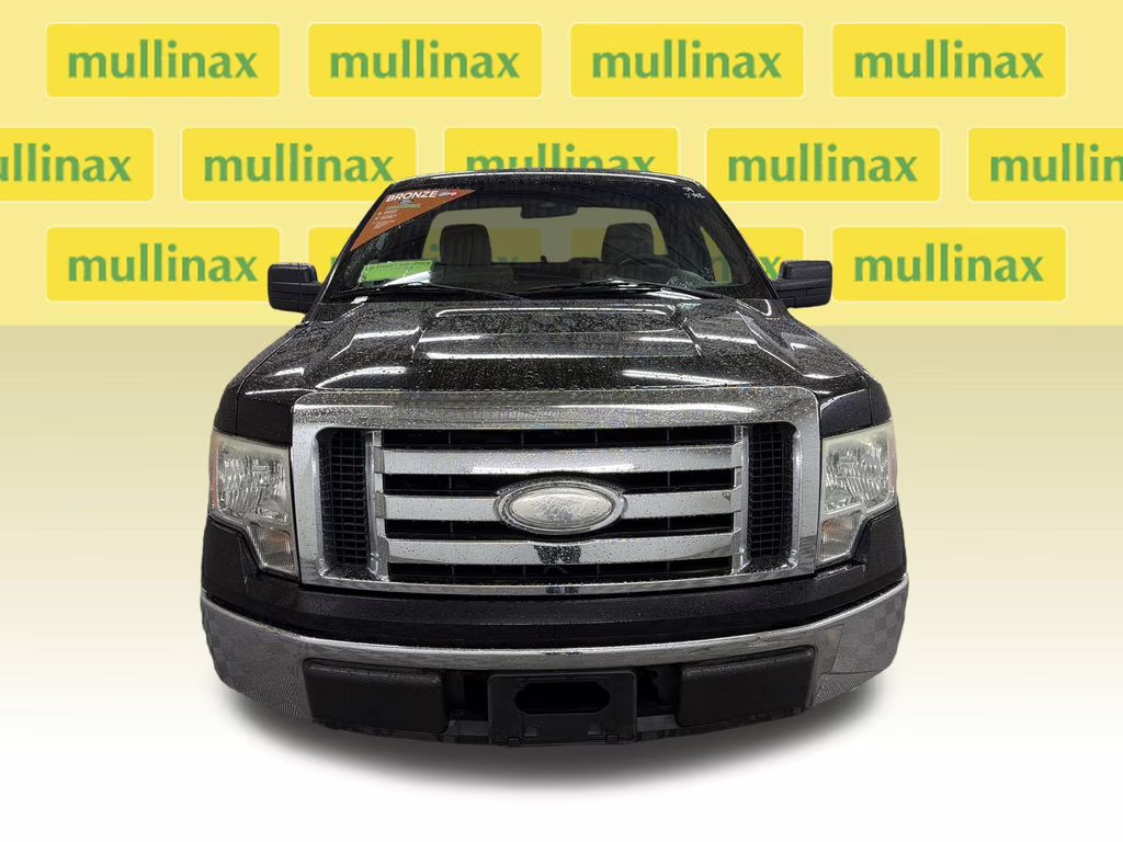 2009 Black Clearcoat Ford F-150 XLT RWD Truck