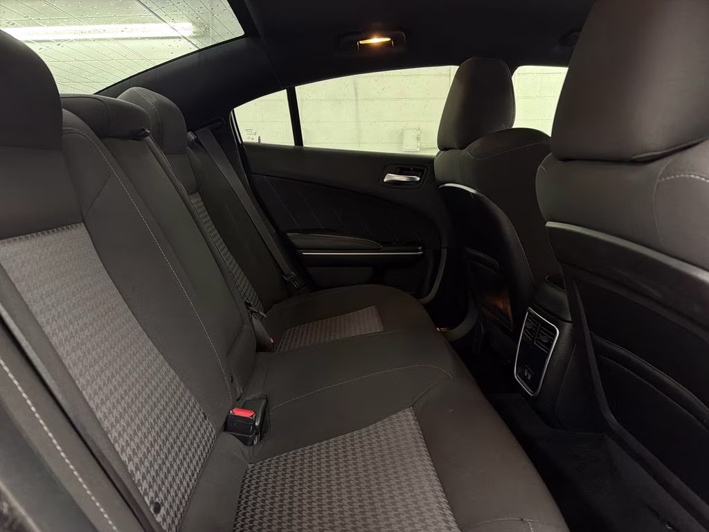 2022 Torred Clearcoat Dodge Charger R/T RWD Sedan