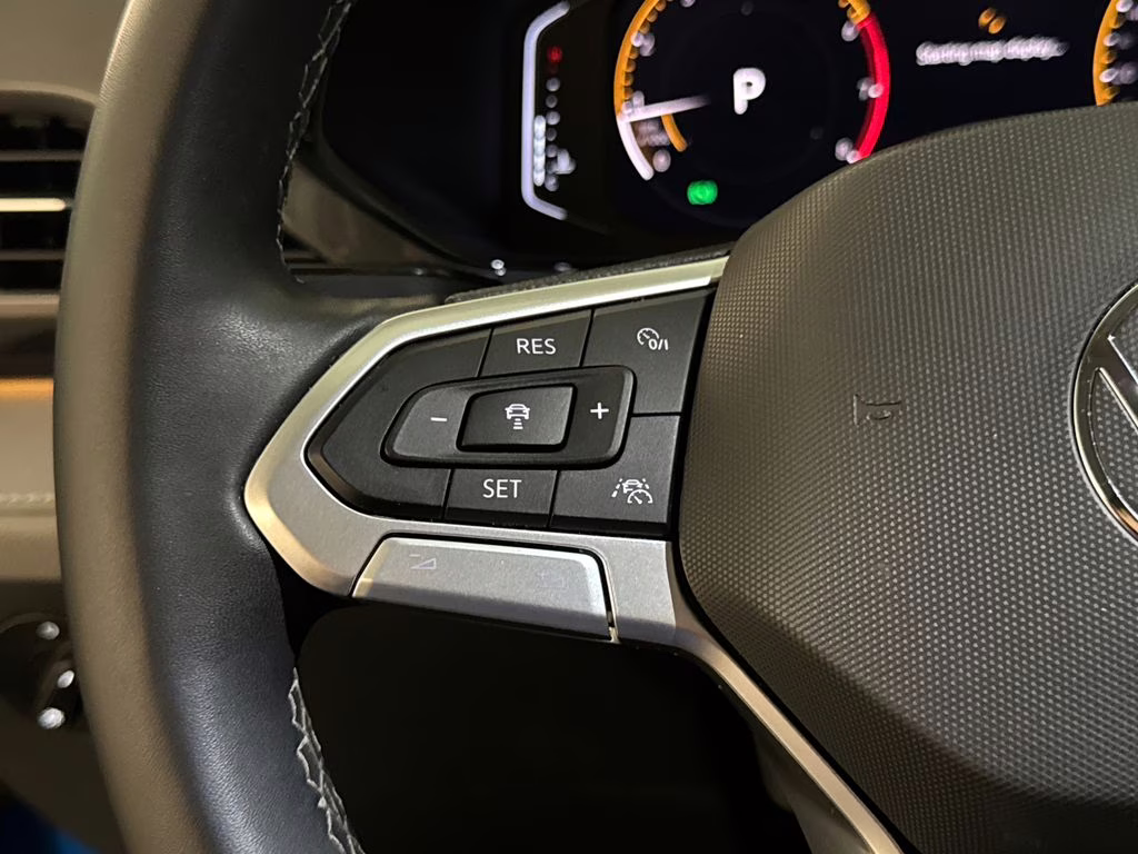 2022 Cornflower Blue Volkswagen Taos 1.5T SEL FWD SUV