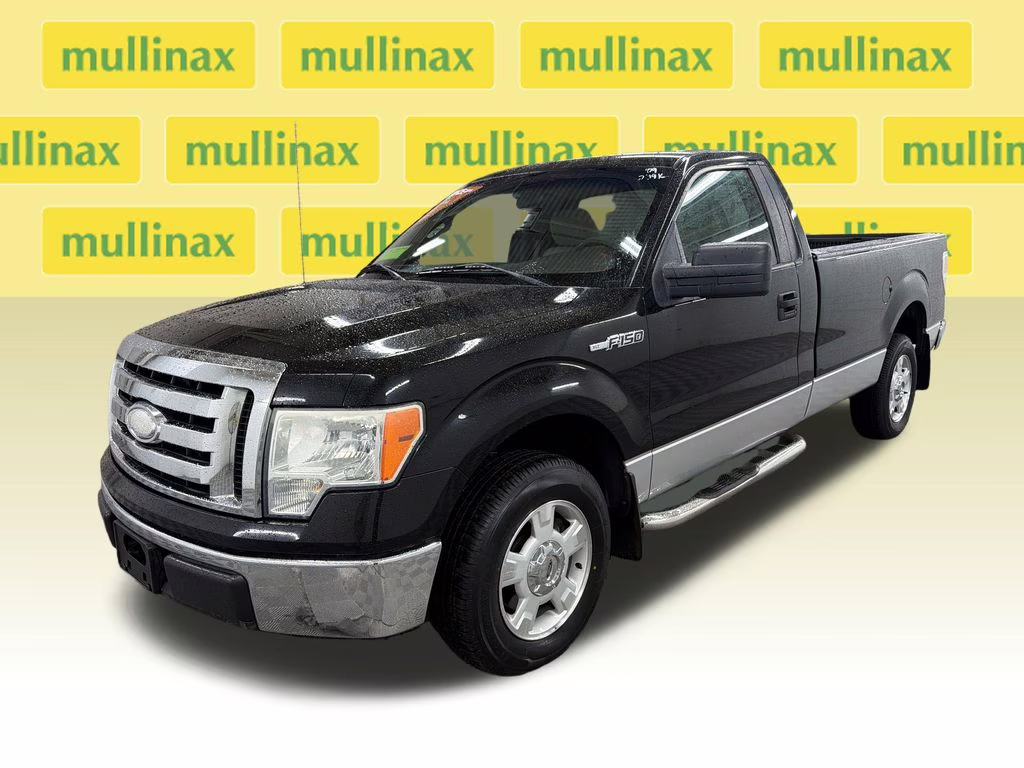 2009 Black Clearcoat Ford F-150 XLT RWD Truck