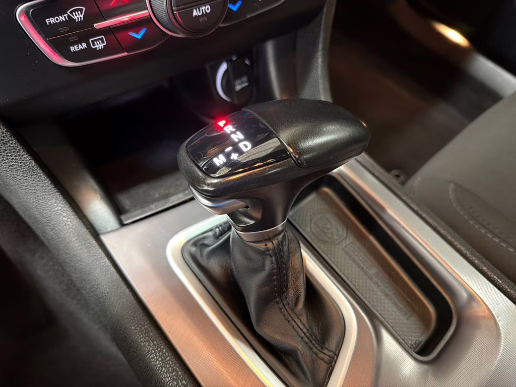 2022 Torred Clearcoat Dodge Charger R/T RWD Sedan