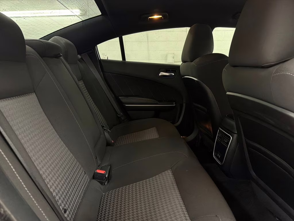 2022 Torred Clearcoat Dodge Charger R/T RWD Sedan