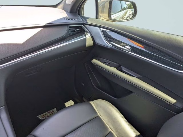 2022 Latte Metallic Cadillac XT5 Premium Luxury FWD SUV