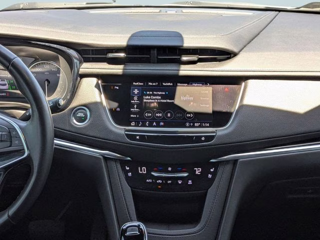 2022 Latte Metallic Cadillac XT5 Premium Luxury FWD SUV