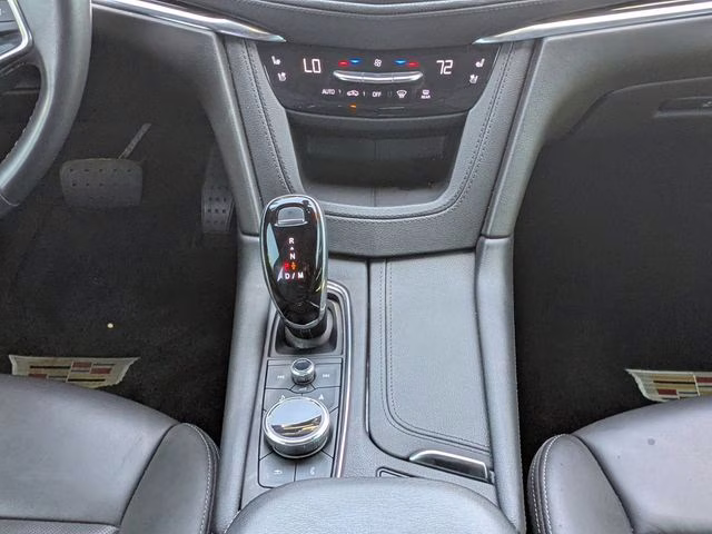 2022 Latte Metallic Cadillac XT5 Premium Luxury FWD SUV
