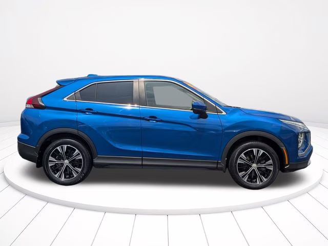 2022 Octane Blue Metallic Mitsubishi Eclipse Cross SE FWD SUV