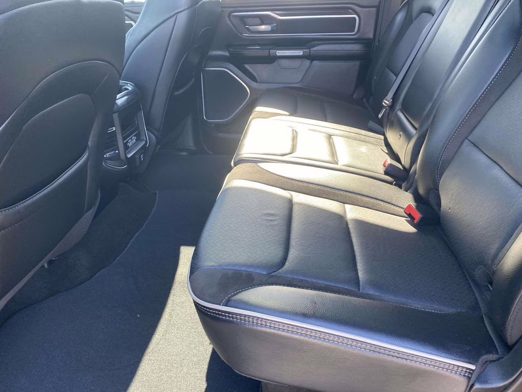 2023 Diamond Black Crystal Pearlcoat Ram 1500 Laramie 4X4 Truck