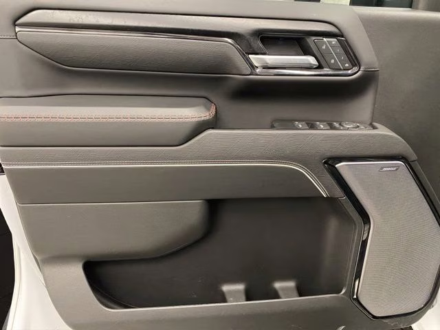 2025 Summit White GMC Sierra 2500HD AT4X 4X4 Truck