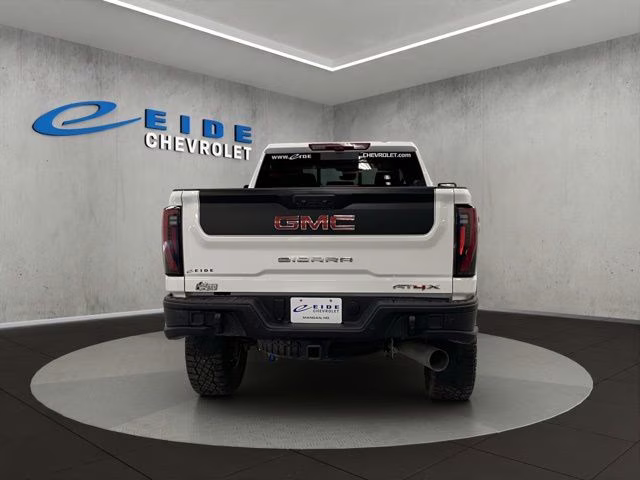 2025 Summit White GMC Sierra 2500HD AT4X 4X4 Truck