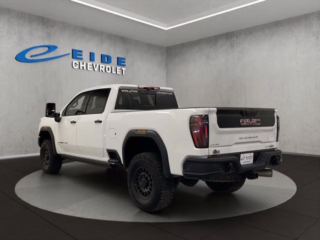 2025 Summit White GMC Sierra 2500HD AT4X 4X4 Truck