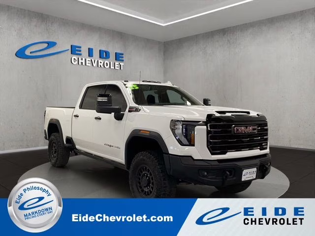 2025 Summit White GMC Sierra 2500HD AT4X 4X4 Truck