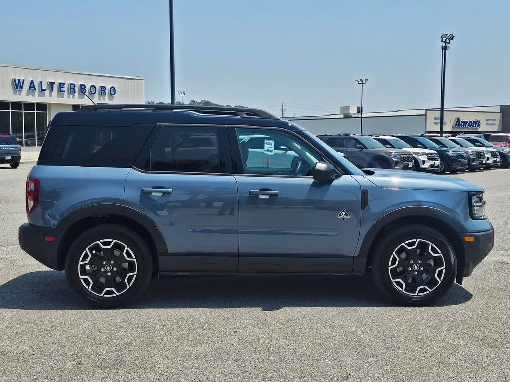 2025 Azure Gray Metallic Ford Bronco Sport Outer Banks 4X4 SUV