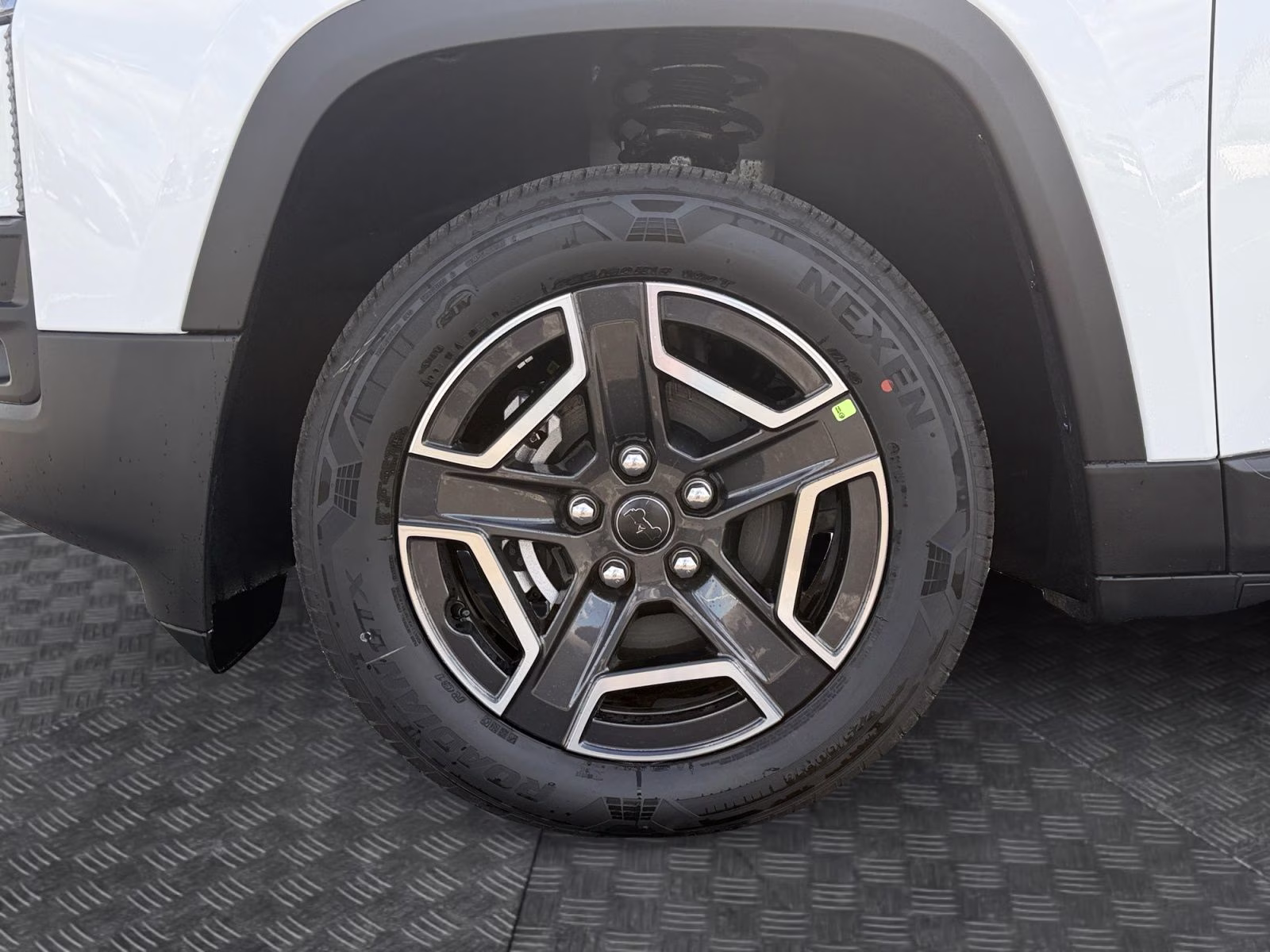 2026 Bright White Clearcoat Jeep Cherokee Laredo 4X4 SUV