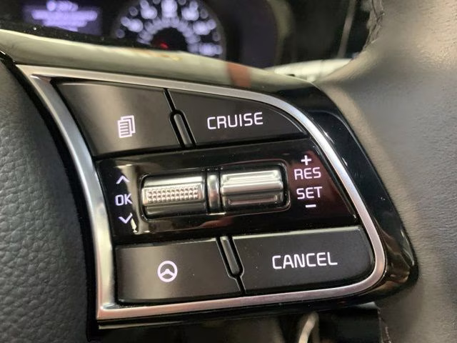 2023 Snow White Pearl Kia Seltos S AWD SUV