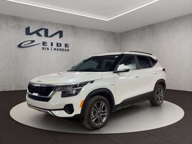 2023 Snow White Pearl Kia Seltos S AWD SUV