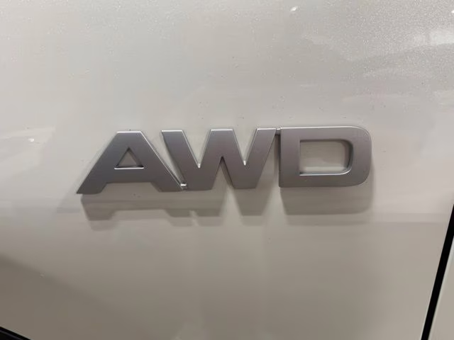 2023 Snow White Pearl Kia Seltos S AWD SUV